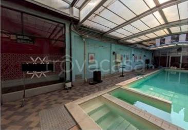 negozio in vendita ad Alessandria in zona Orti