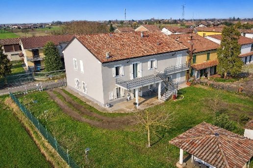casa indipendente in vendita ad Alessandria in zona San Giuliano Vecchio