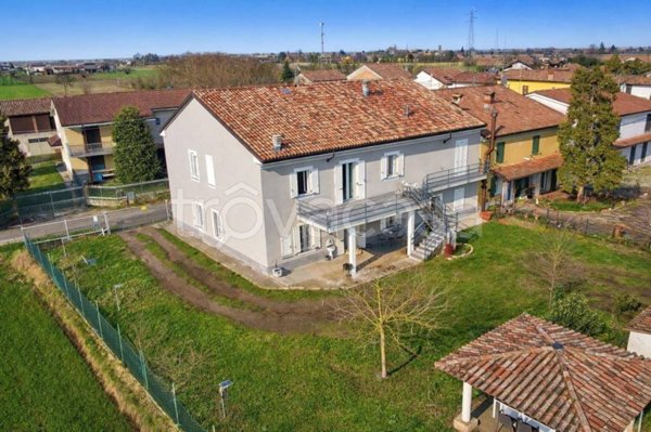 casa indipendente in vendita ad Alessandria in zona San Giuliano Vecchio