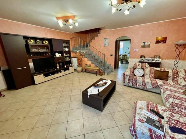 casa indipendente in vendita ad Alessandria in zona Il Cristo