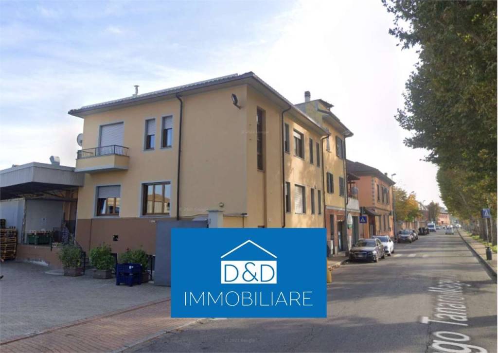 locale commerciale in vendita ad Alessandria in zona Orti