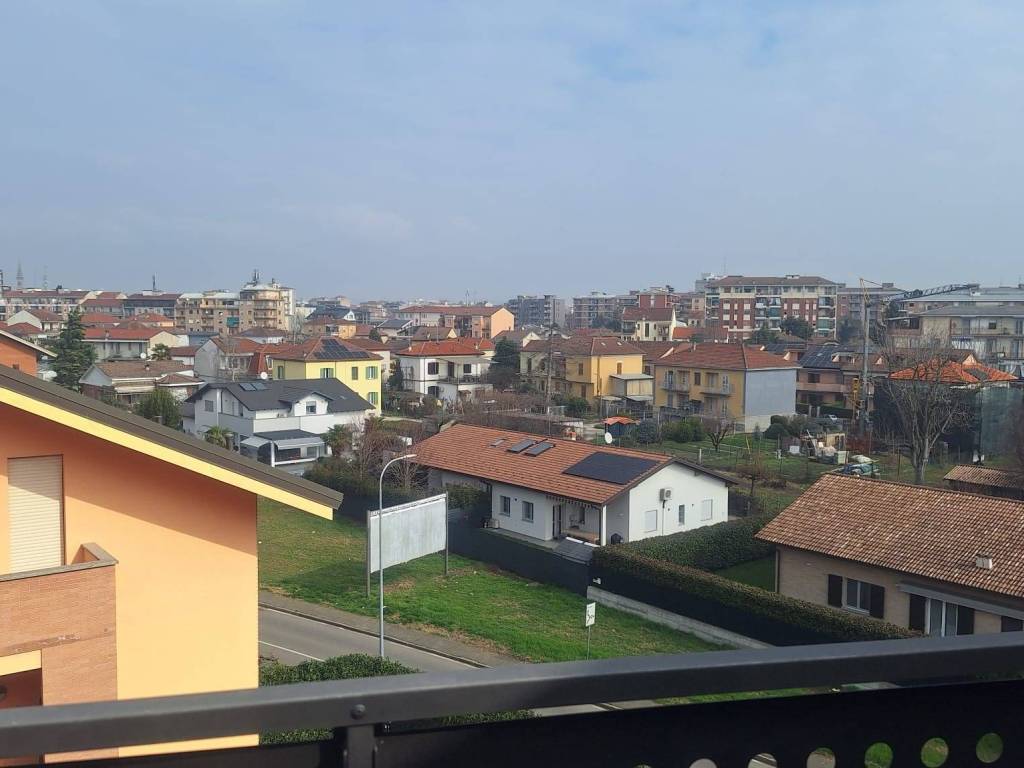 appartamento in vendita ad Alessandria in zona Cabanette