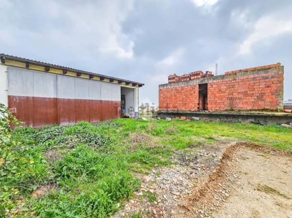 casa indipendente in vendita ad Alessandria in zona San Giuliano Vecchio