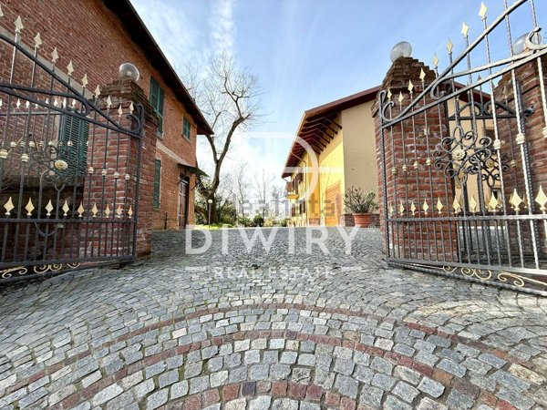 casa indipendente in vendita ad Alessandria in zona Valle San Bartolomeo