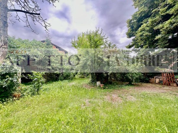 casa indipendente in vendita ad Alessandria in zona Piazza Garibaldi