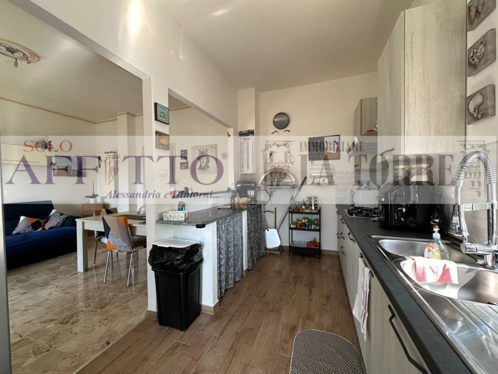 casa indipendente in vendita ad Alessandria in zona San Michele