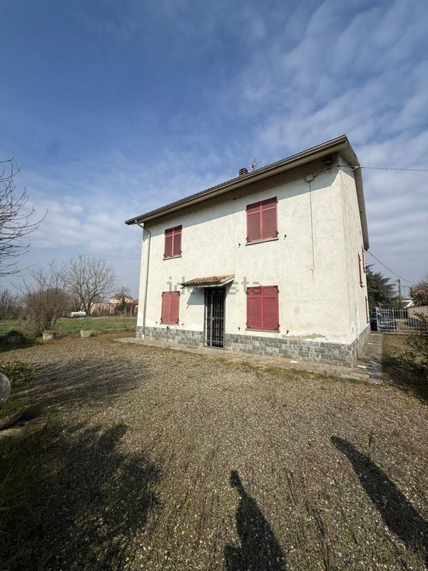 casa indipendente in vendita ad Alessandria in zona Spinetta Marengo
