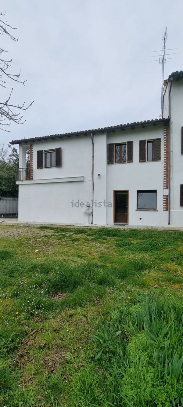 casa semindipendente in vendita ad Alessandria in zona Valle San Bartolomeo