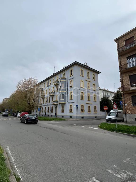 appartamento in vendita ad Alessandria in zona zona Pista