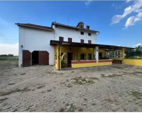 casa indipendente in vendita ad Alessandria in zona Cantalupo
