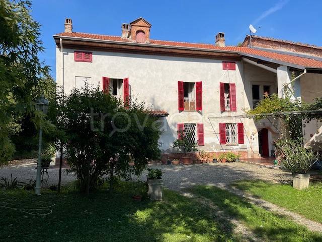 casa indipendente in vendita ad Alessandria in zona Valle San Bartolomeo
