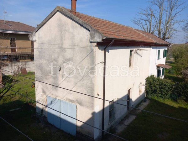 casa indipendente in vendita ad Alessandria in zona Litta Parodi