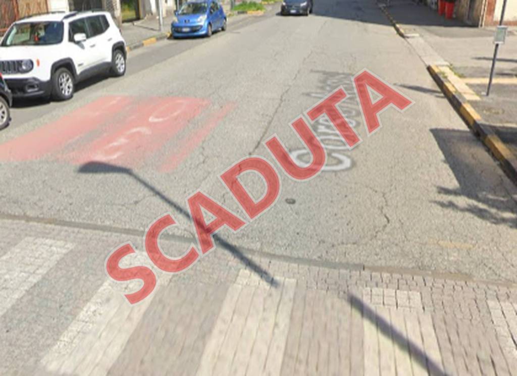 locale commerciale in vendita ad Alessandria