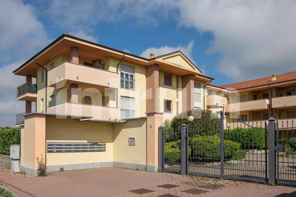 appartamento in vendita ad Alessandria in zona Spinetta Marengo