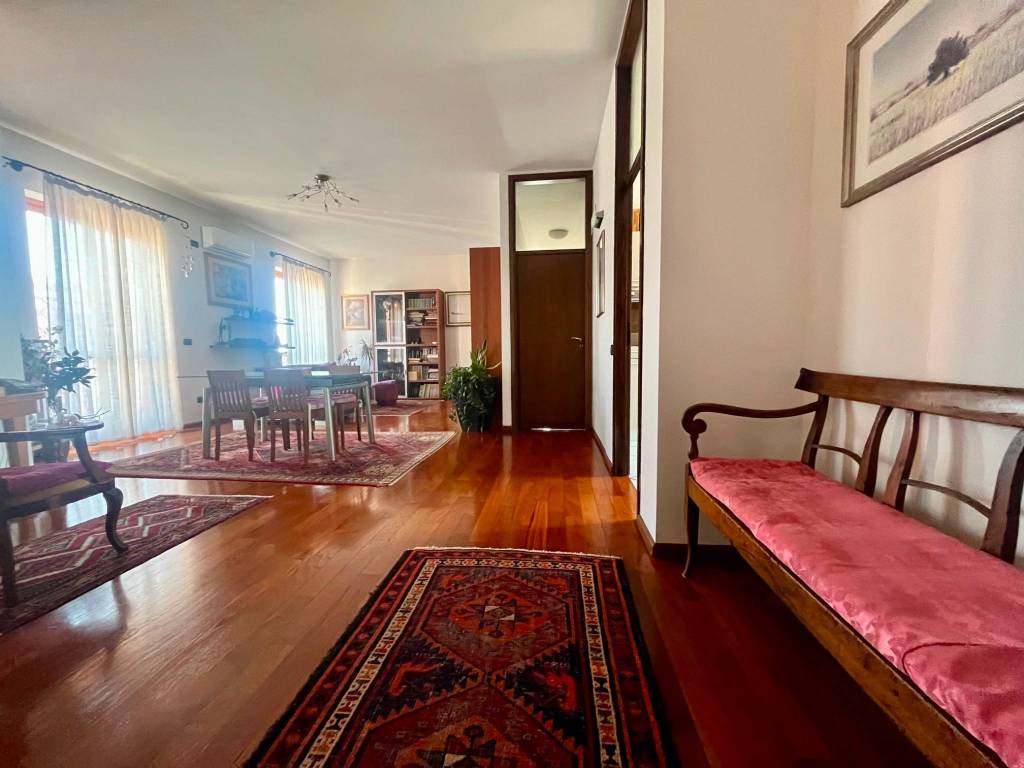 appartamento in vendita ad Alessandria in zona Galimberti