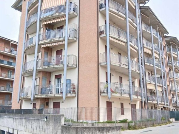appartamento in vendita ad Alessandria in zona Casalbagliano