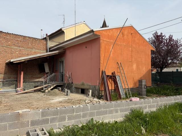 casa indipendente in vendita ad Alessandria in zona Spinetta Marengo