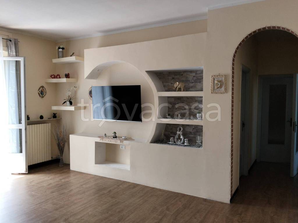 appartamento in vendita ad Alessandria in zona Valle San Bartolomeo