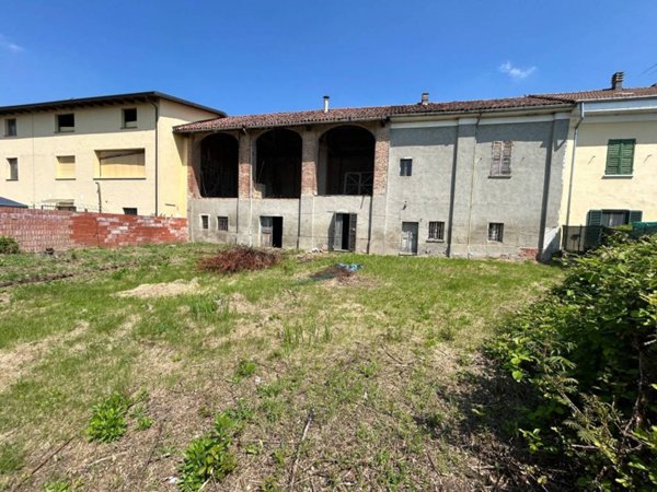 casa indipendente in vendita ad Alessandria in zona Villa del Foro