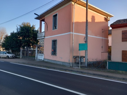 casa indipendente in vendita ad Alessandria in zona San Giuliano Vecchio