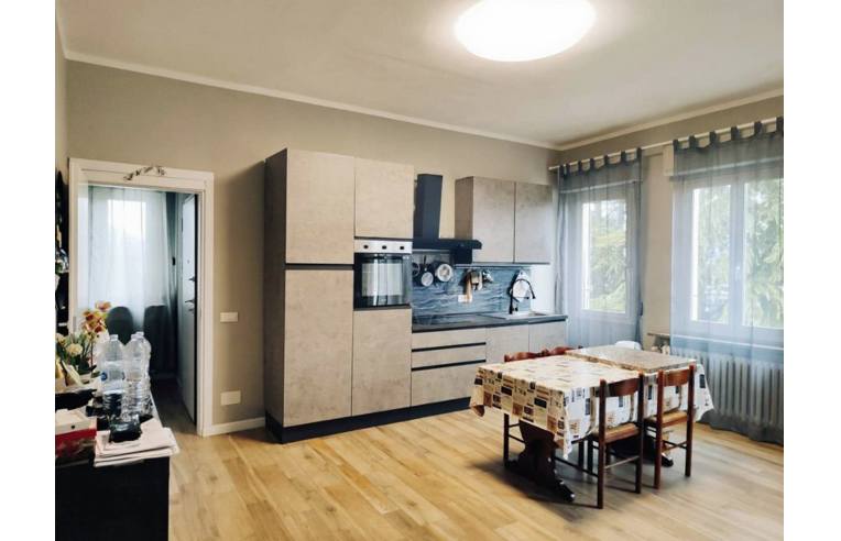 casa indipendente in vendita ad Alessandria in zona Centro Città