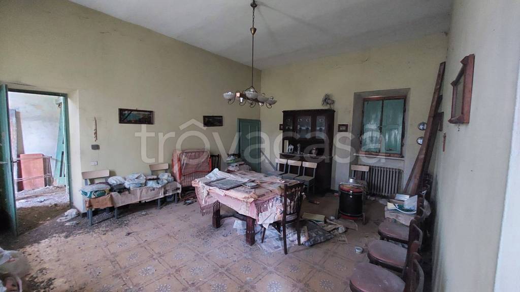 casa indipendente in vendita ad Alessandria in zona Castelceriolo