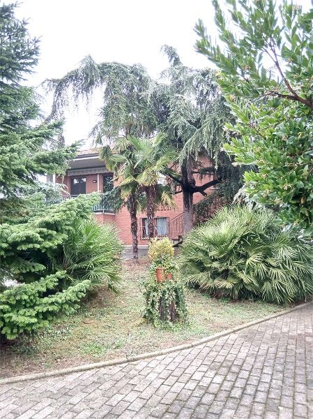 casa indipendente in vendita ad Alessandria in zona Spinetta Marengo