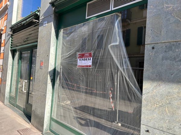 negozio in vendita ad Alessandria in zona Piazza Garibaldi