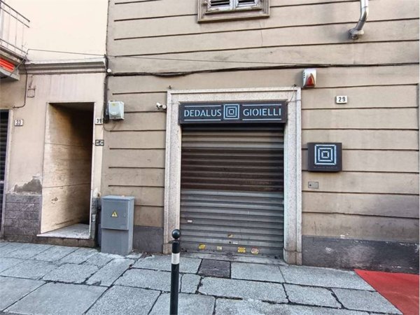 negozio in vendita ad Alessandria