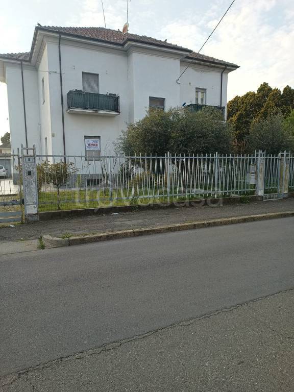 appartamento in vendita ad Alessandria in zona Spinetta Marengo