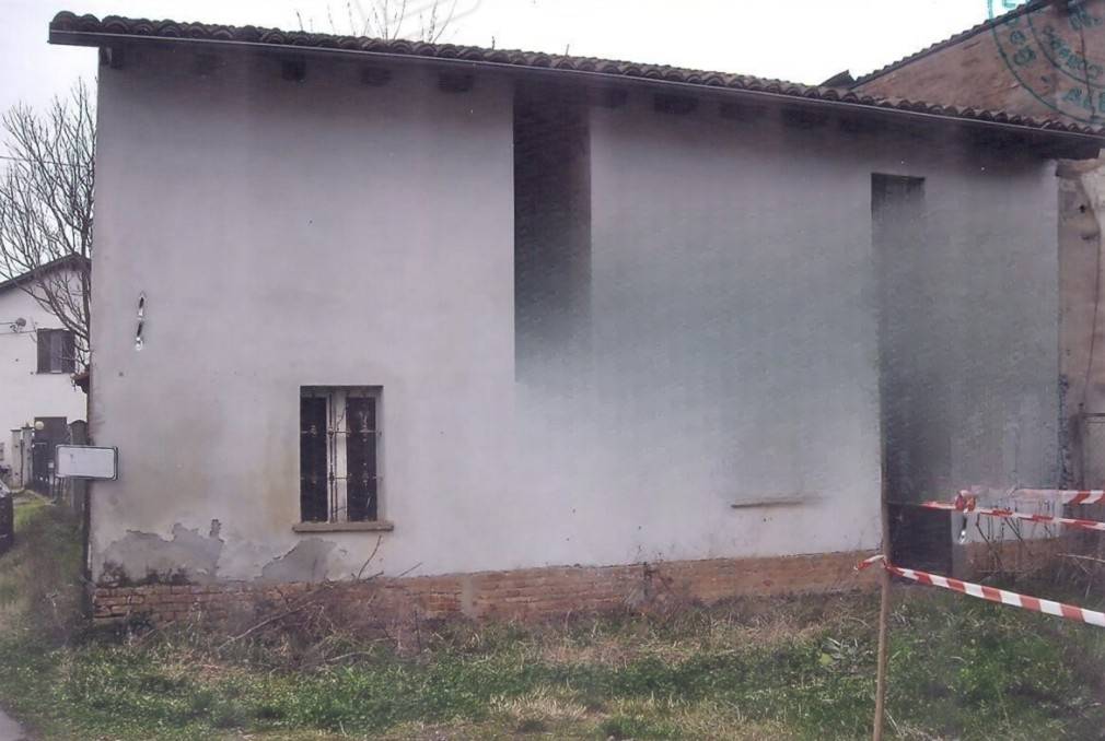 casa indipendente in vendita ad Alessandria in zona Cascinagrossa