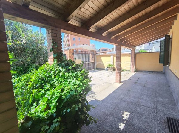 casa indipendente in vendita ad Alessandria in zona Il Cristo