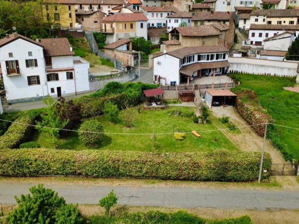 casa indipendente in vendita ad Alessandria