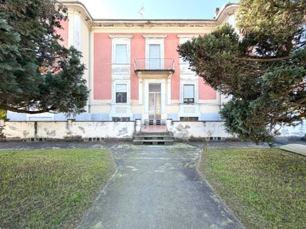 appartamento in vendita ad Alessandria in zona Borgo Cittadella