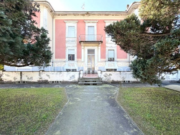 appartamento in vendita ad Alessandria in zona Borgo Cittadella