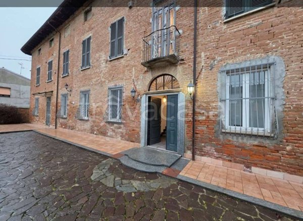 appartamento in vendita ad Alessandria in zona Castelceriolo
