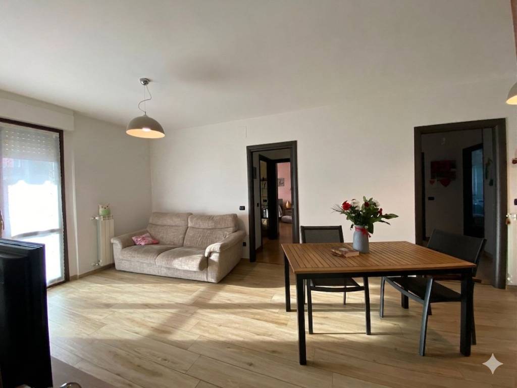 appartamento in vendita ad Alessandria in zona zona Pista