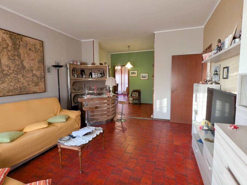 appartamento in vendita ad Alessandria in zona Cabanette