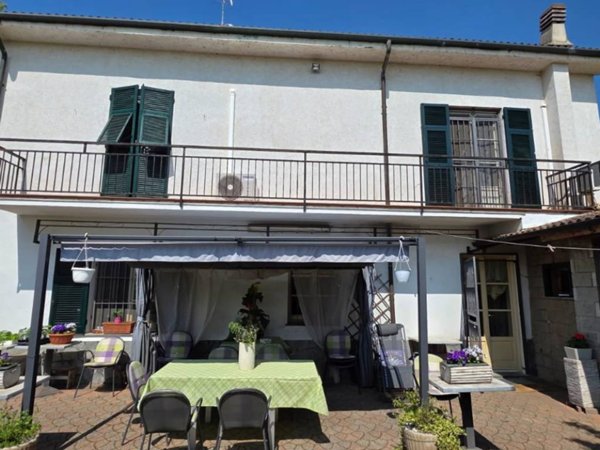 casa indipendente in vendita ad Alessandria