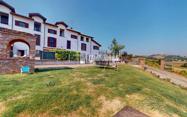 casa indipendente in vendita ad Alessandria in zona Valle San Bartolomeo