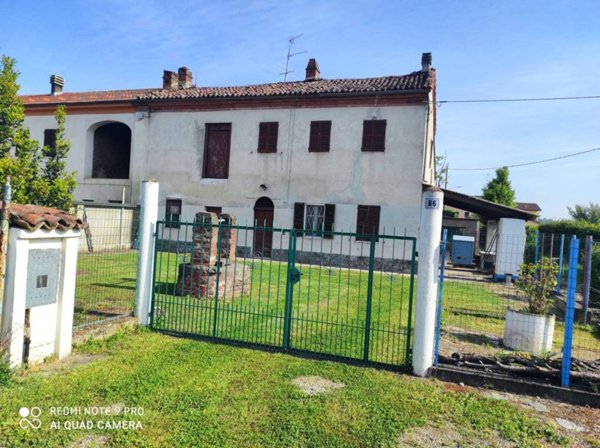 casa indipendente in vendita ad Alessandria