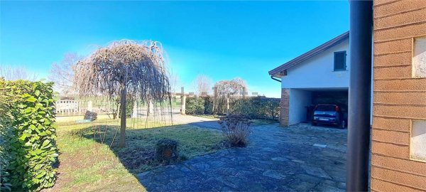 casa indipendente in vendita ad Alessandria