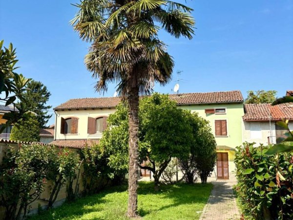 casa indipendente in vendita ad Alessandria