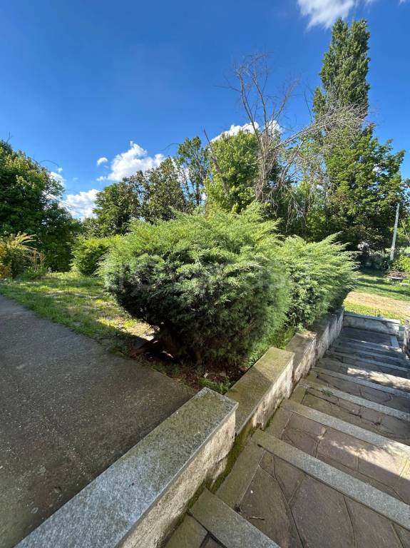 casa indipendente in vendita ad Alessandria in zona Valmadonna