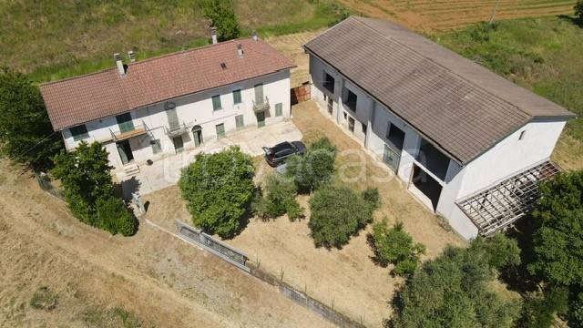 casa indipendente in vendita ad Alessandria in zona Valmadonna