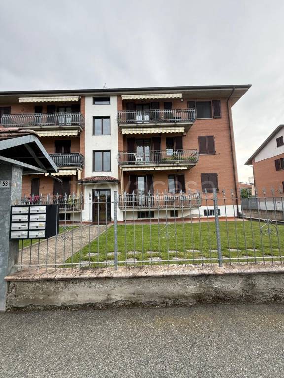 appartamento in vendita ad Alessandria in zona Spinetta Marengo