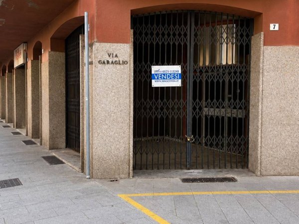 ufficio in vendita ad Alessandria in zona Borgo Rovereto