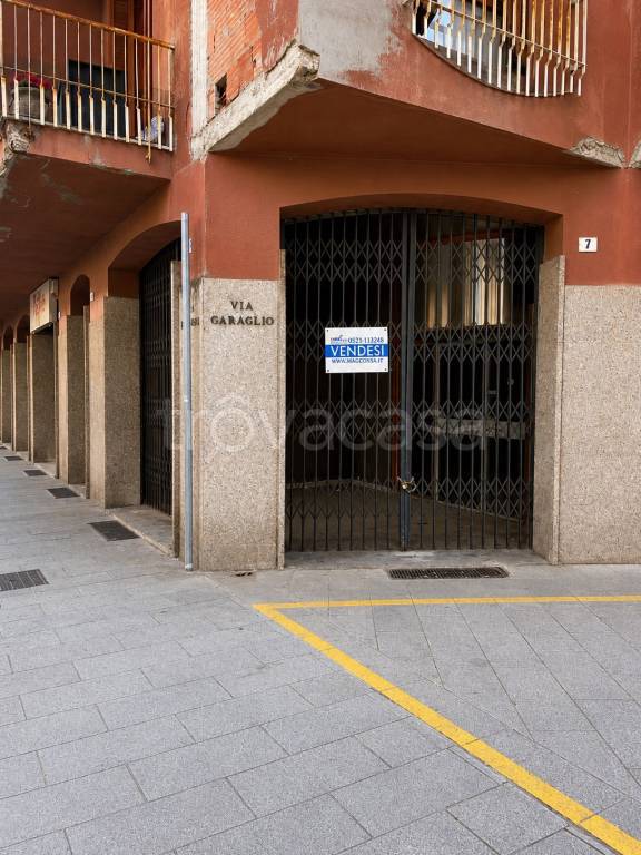 ufficio in vendita ad Alessandria in zona Borgo Rovereto