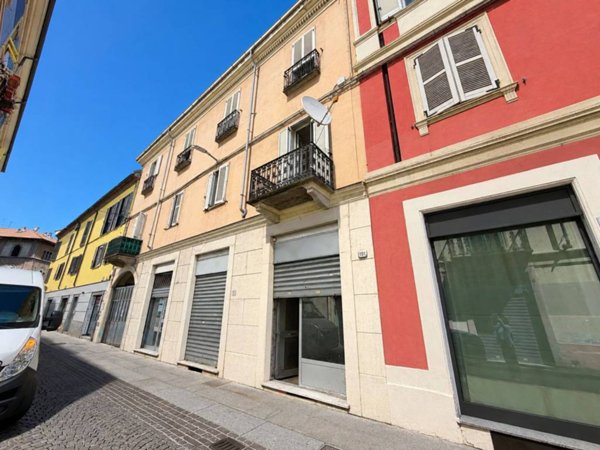 negozio in vendita ad Alessandria in zona Centro Città