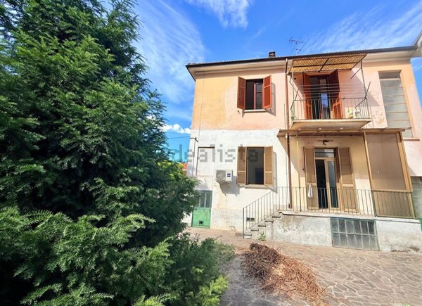 casa indipendente in vendita ad Alessandria in zona Il Cristo